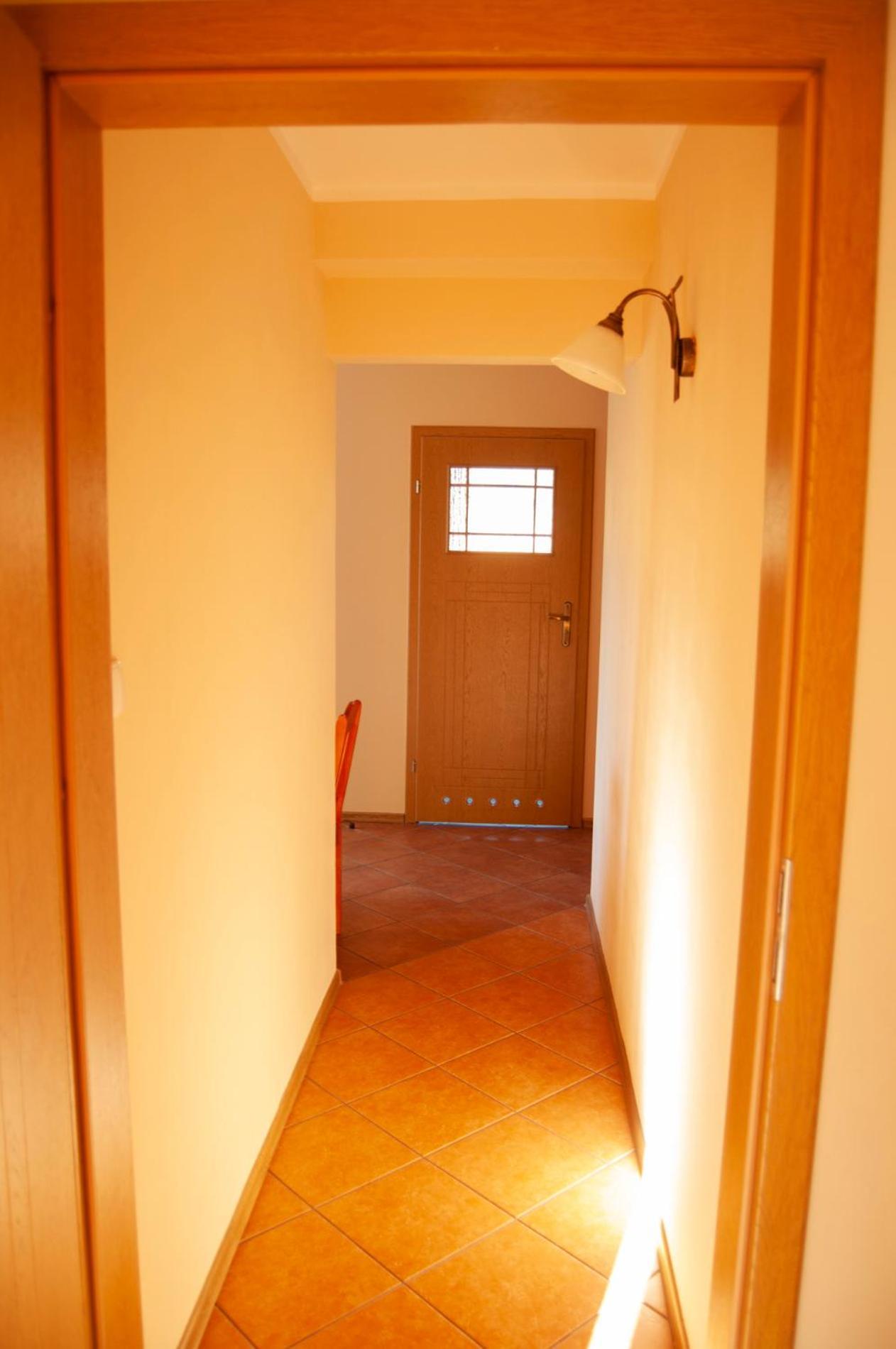 Jantar Pokoje I Domki U Reni Habitación foto